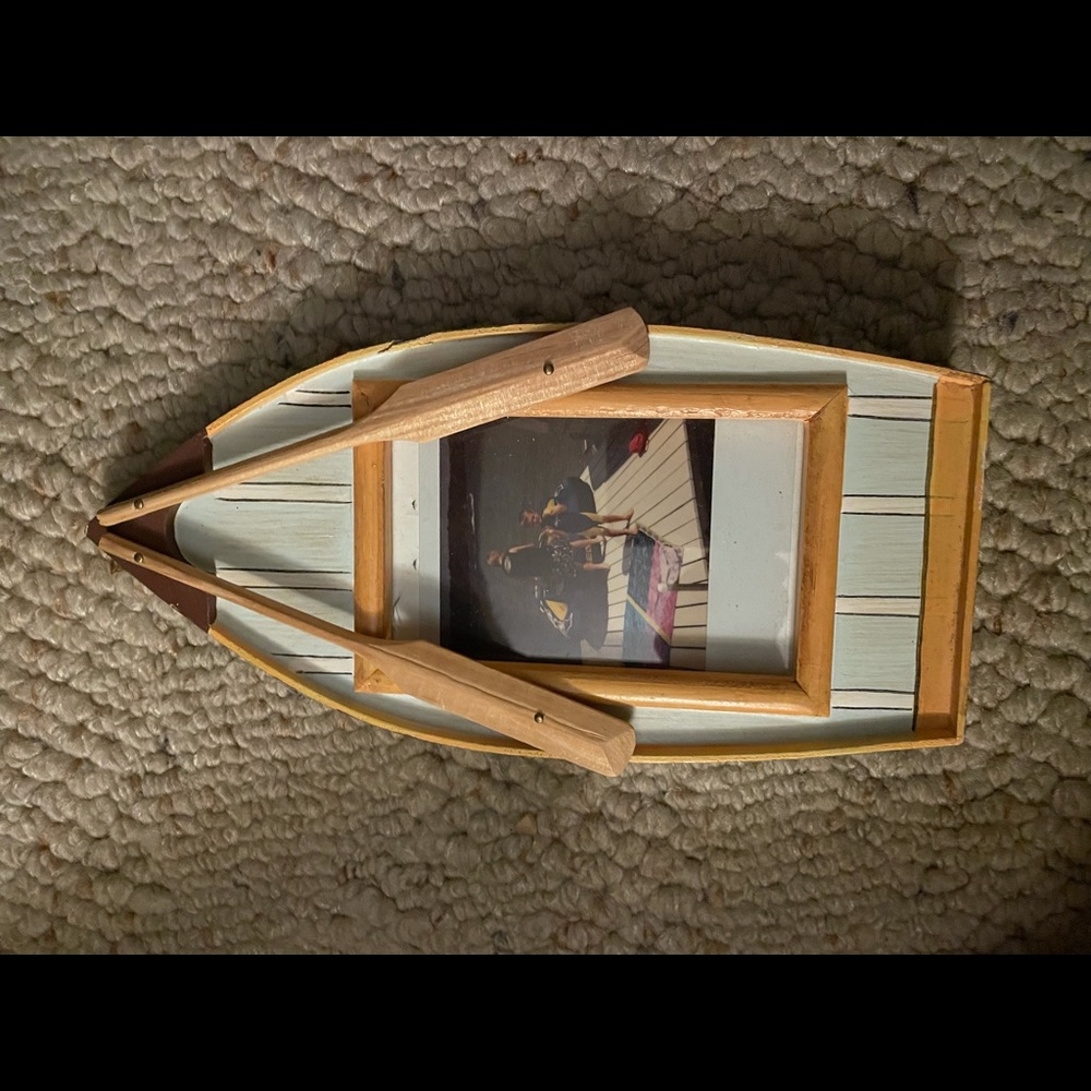 Boat picture frame